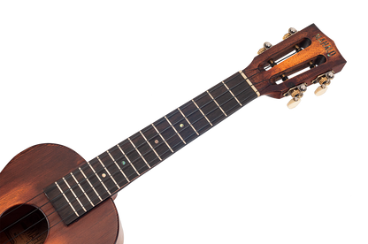 Mahalo MO2 Concert ukulele