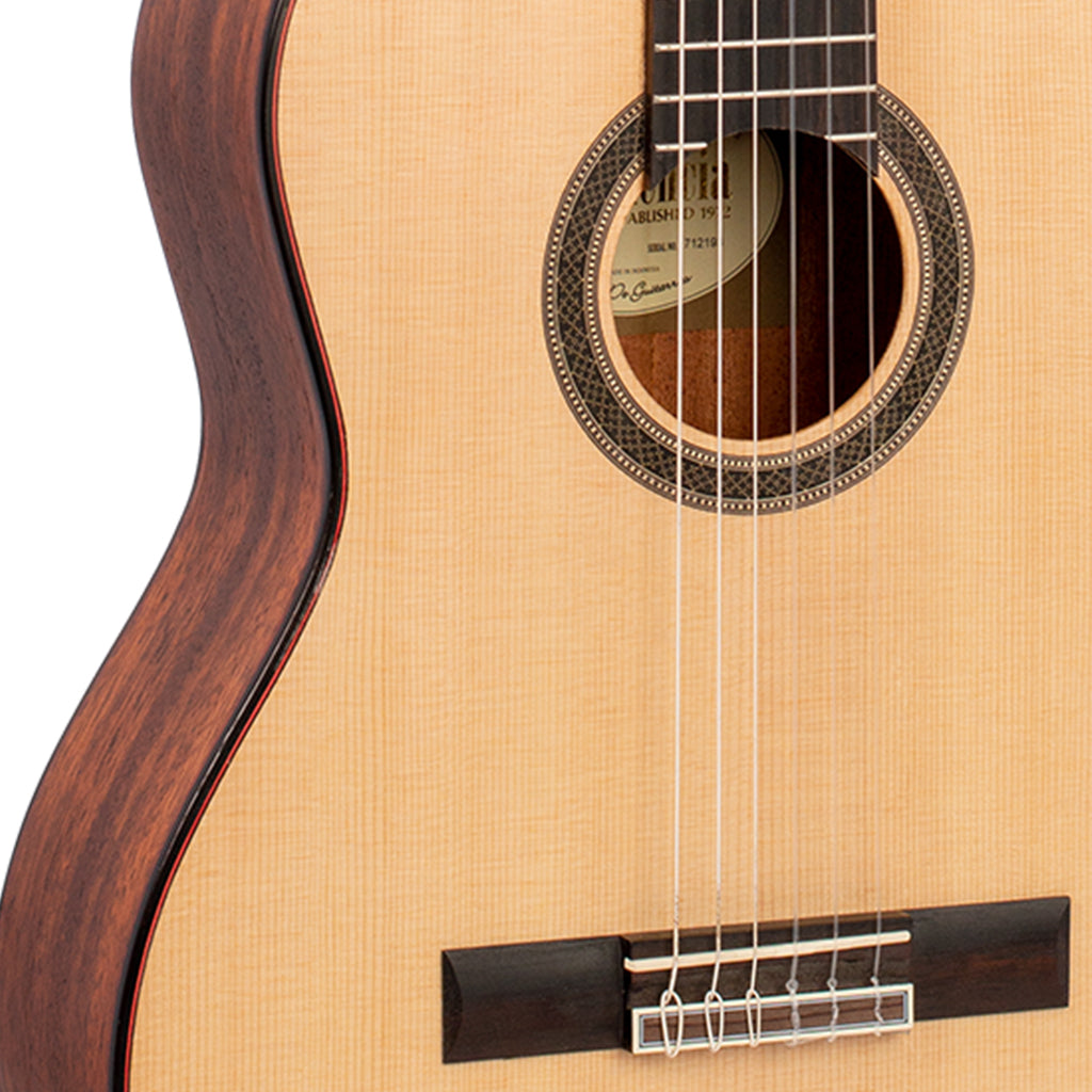 Valencia VC704 4/4 size Solid Top classical guitar